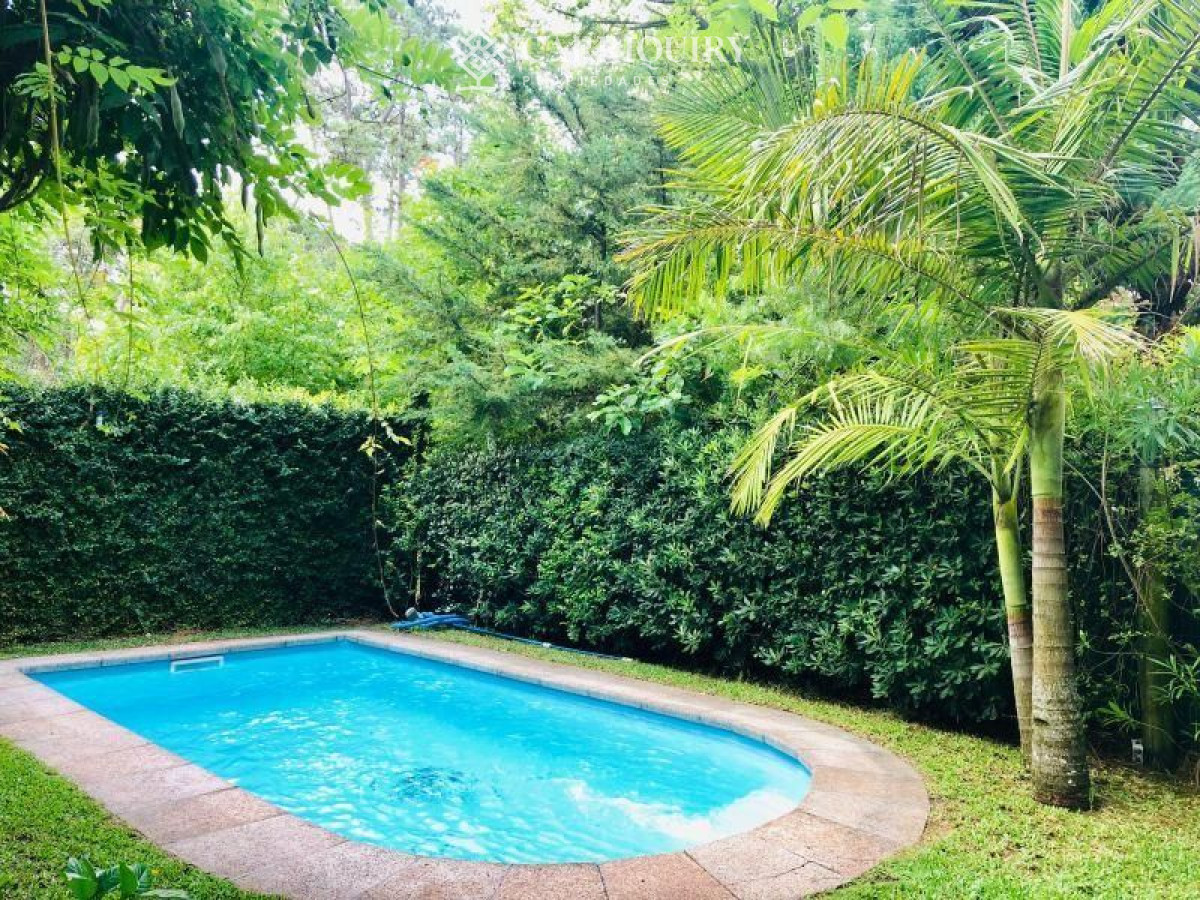 Casa ID.1657/Alquiler-temporario-Casa-8-DORMITORIOS-en-Pinares,-Punta-del-Este. - Casa en alquiler temporario Pinares 3 dormitorios