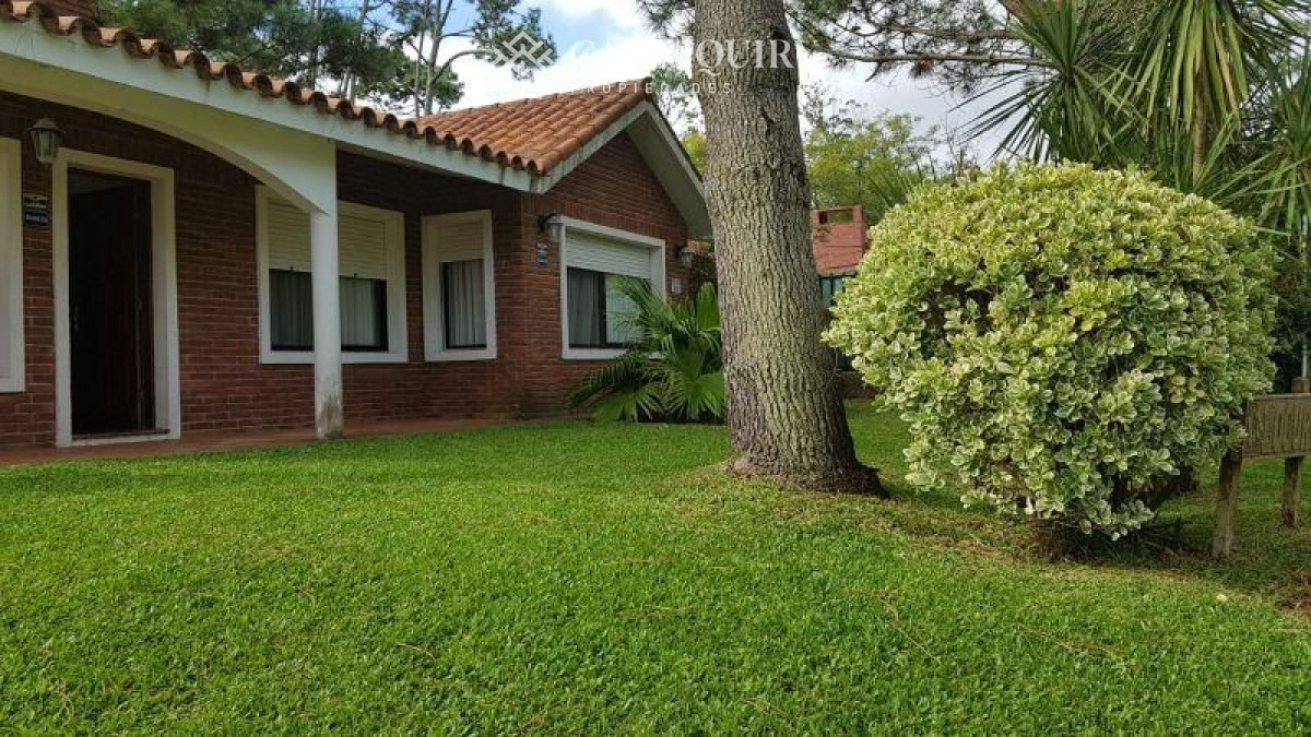 Casa ID.1657/Alquiler-temporario-Casa-8-DORMITORIOS-en-Pinares,-Punta-del-Este. - Casa en alquiler temporario Pinares 3 dormitorios
