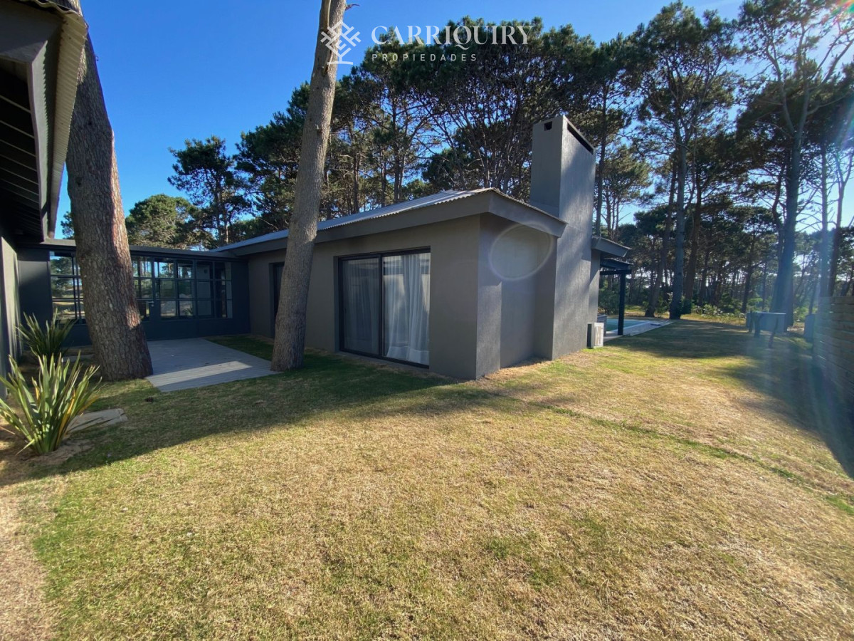 Casa ID.3398/Casa-en-venta-Cantegril-4-dormitorios - Casa en alquiler temporario Jos&eacute; Ignacio 4 dormitorios