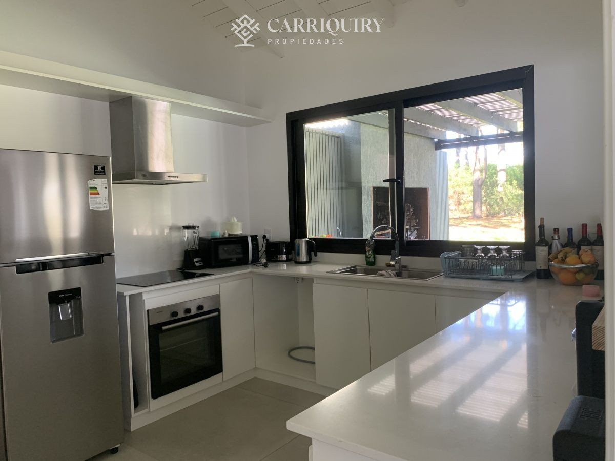 Casa ID.3398/Casa-en-venta-Cantegril-4-dormitorios - Casa en alquiler temporario Jos&eacute; Ignacio 4 dormitorios