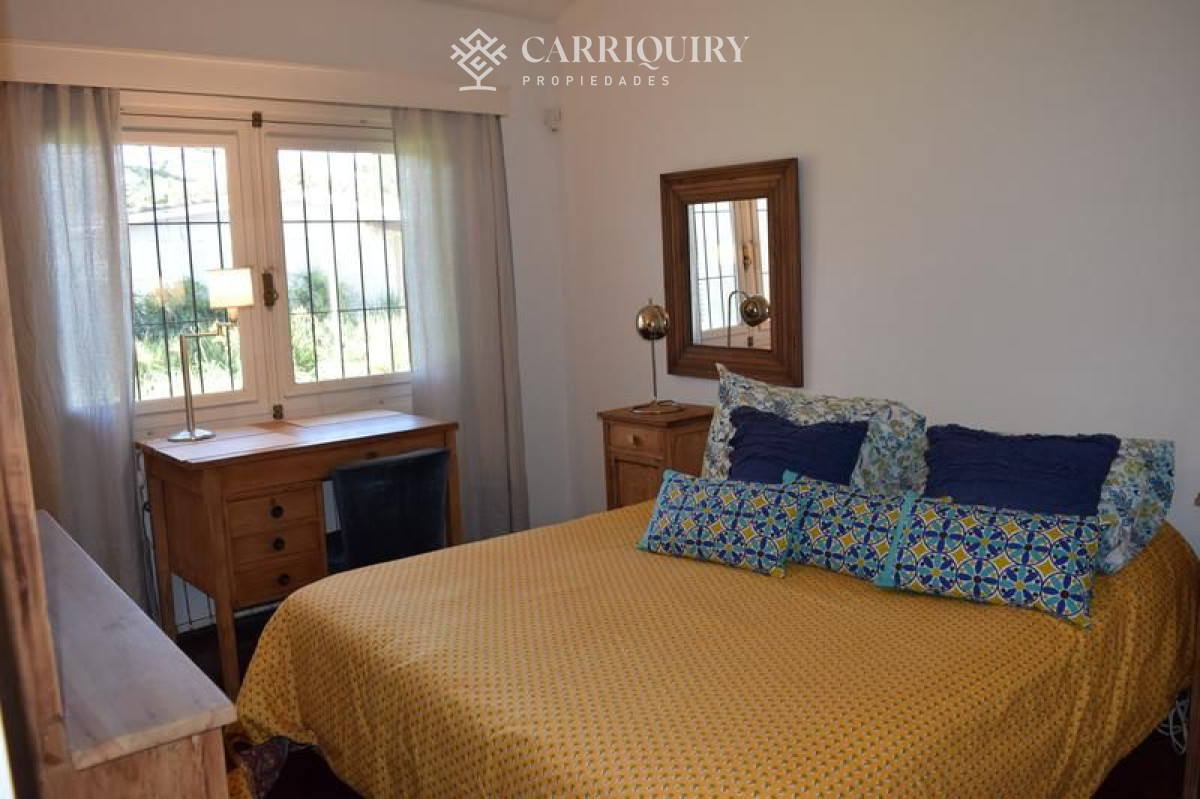 Casa ID.4055/Casas-en-Alquiler--Carriquiry--Propiedades - Casa en venta Cantegril 4 dormitorios