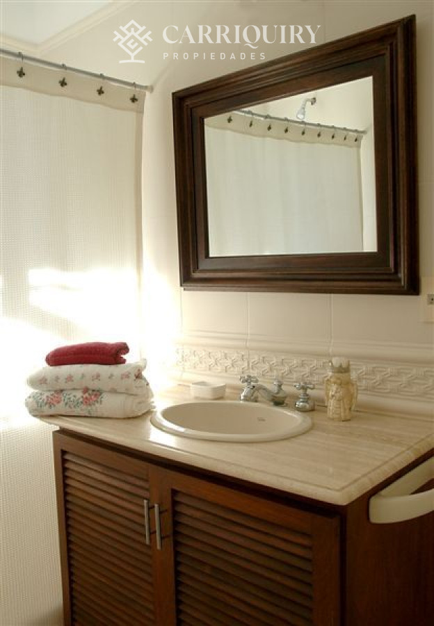 Casa ID.4055/Casas-en-Alquiler--Carriquiry--Propiedades - Casa en venta Cantegril 4 dormitorios