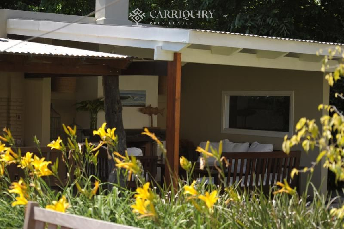 Casa ID.4055/Casas-en-Alquiler--Carriquiry--Propiedades - Casa en venta Cantegril 4 dormitorios