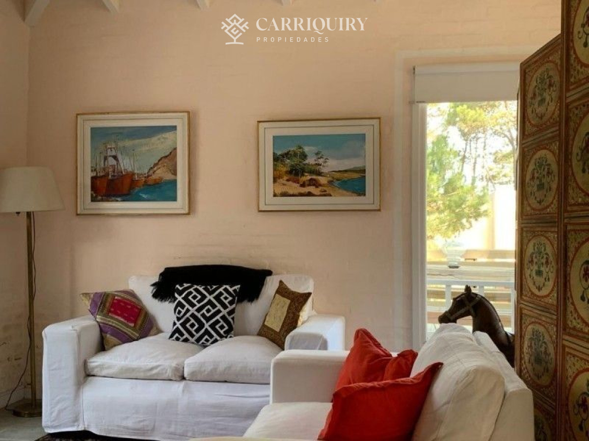 Casa ID.4174/Casa-en-venta-La-Barra-5-dormitorios - Casa en alquiler temporario La Barra 4 dormitorios