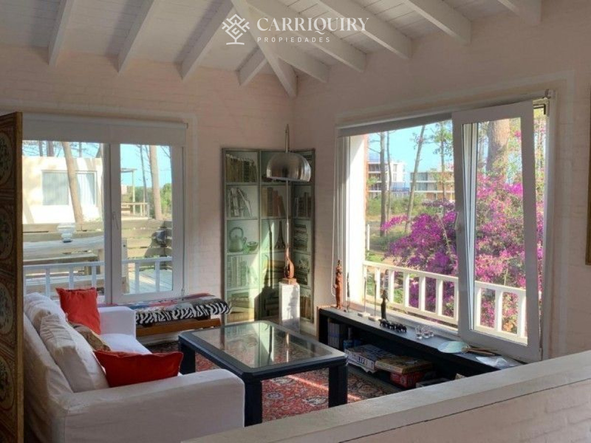 Casa ID.4174/Casa-en-venta-La-Barra-5-dormitorios - Casa en alquiler temporario La Barra 4 dormitorios