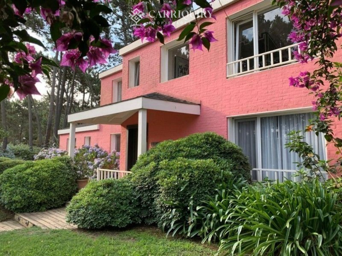 Casa ID.4174/Casa-en-venta-La-Barra-5-dormitorios - Casa en alquiler temporario La Barra 4 dormitorios