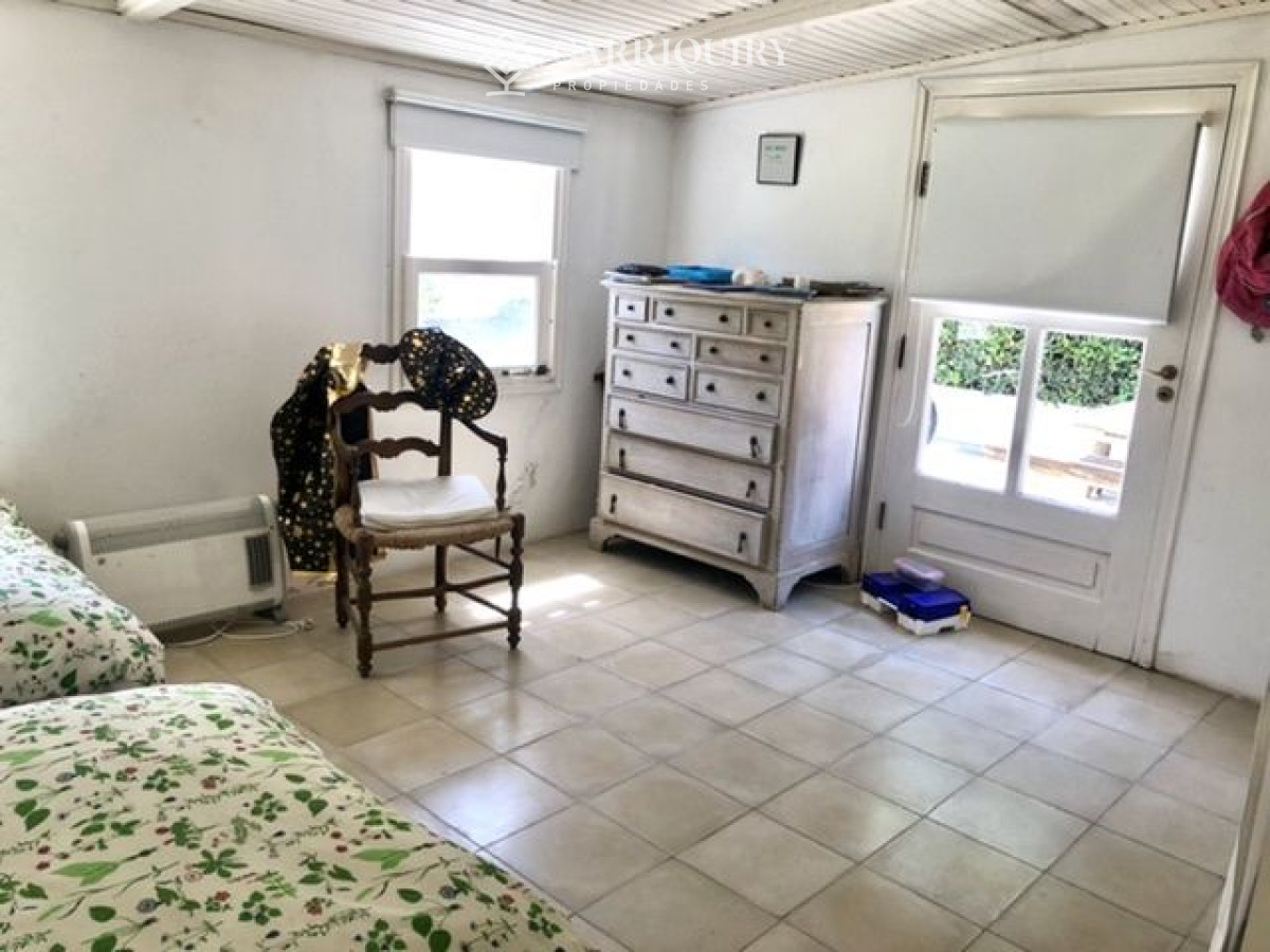 Casa ID.4265/Casa-en-alquiler-temporario-La-Barra-4-dormitorios - Casa en venta La Barra 6 dormitorios