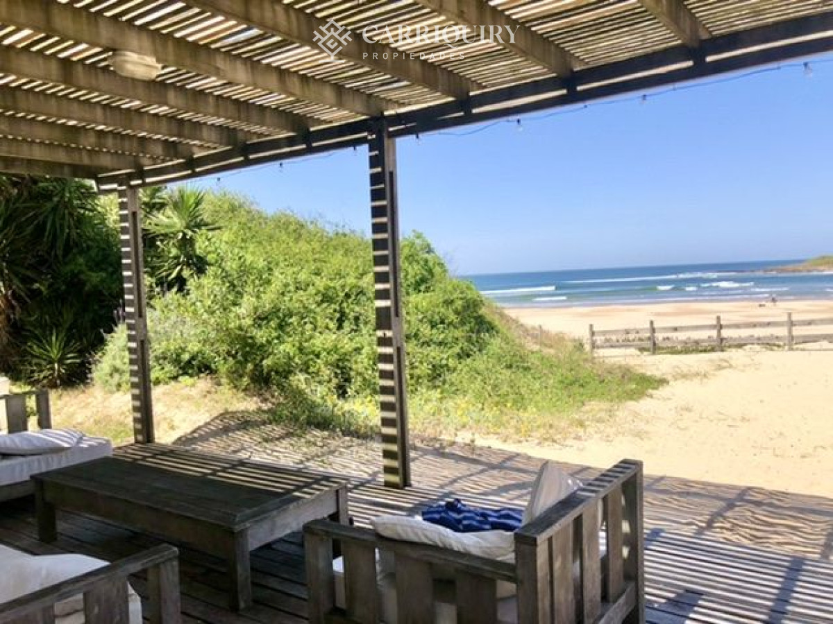 Casa ID.4265/Casa-en-alquiler-temporario-La-Barra-4-dormitorios - Casa en venta La Barra 6 dormitorios