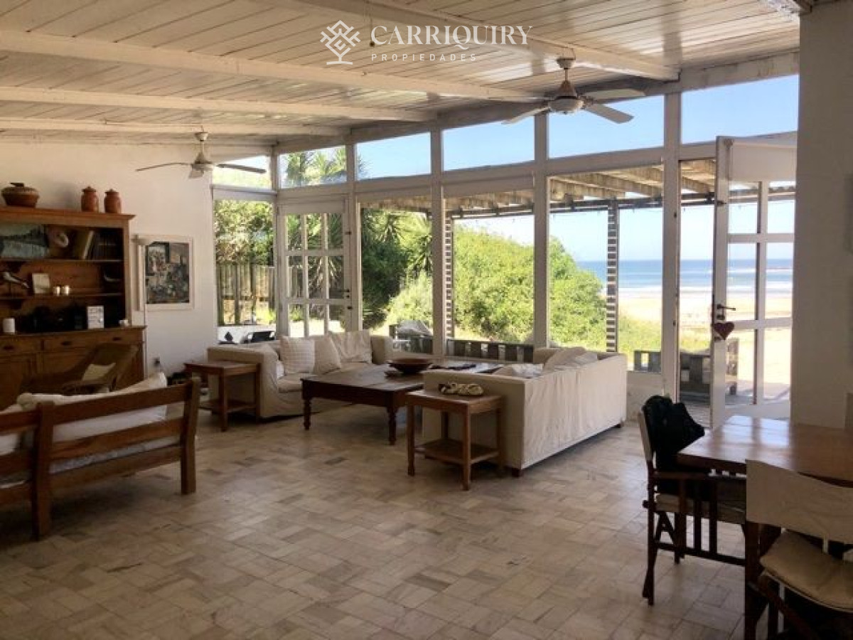 Casa ID.4265/Casa-en-alquiler-temporario-La-Barra-4-dormitorios - Casa en venta La Barra 6 dormitorios