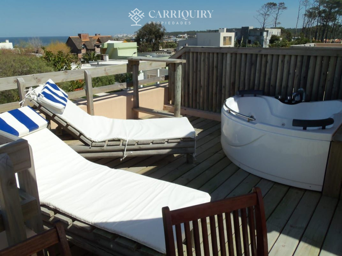 Casa ID.4488/Casa-en-venta-Lugano-5-dormitorios - Alquiler temporario de Casa 3 DORMITORIOS en Manantiales, Punta del Este