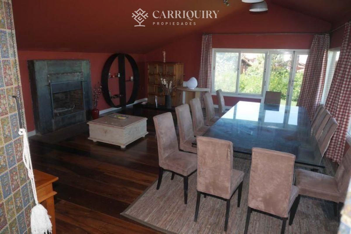 Casa ID.690/Casa-en-alquiler-temporario-en-Pinares,-Playa-Mansa-5-dormitorios - Alquiler temporario Casa 8 DORMITORIOS en Pinares, Punta del Este.