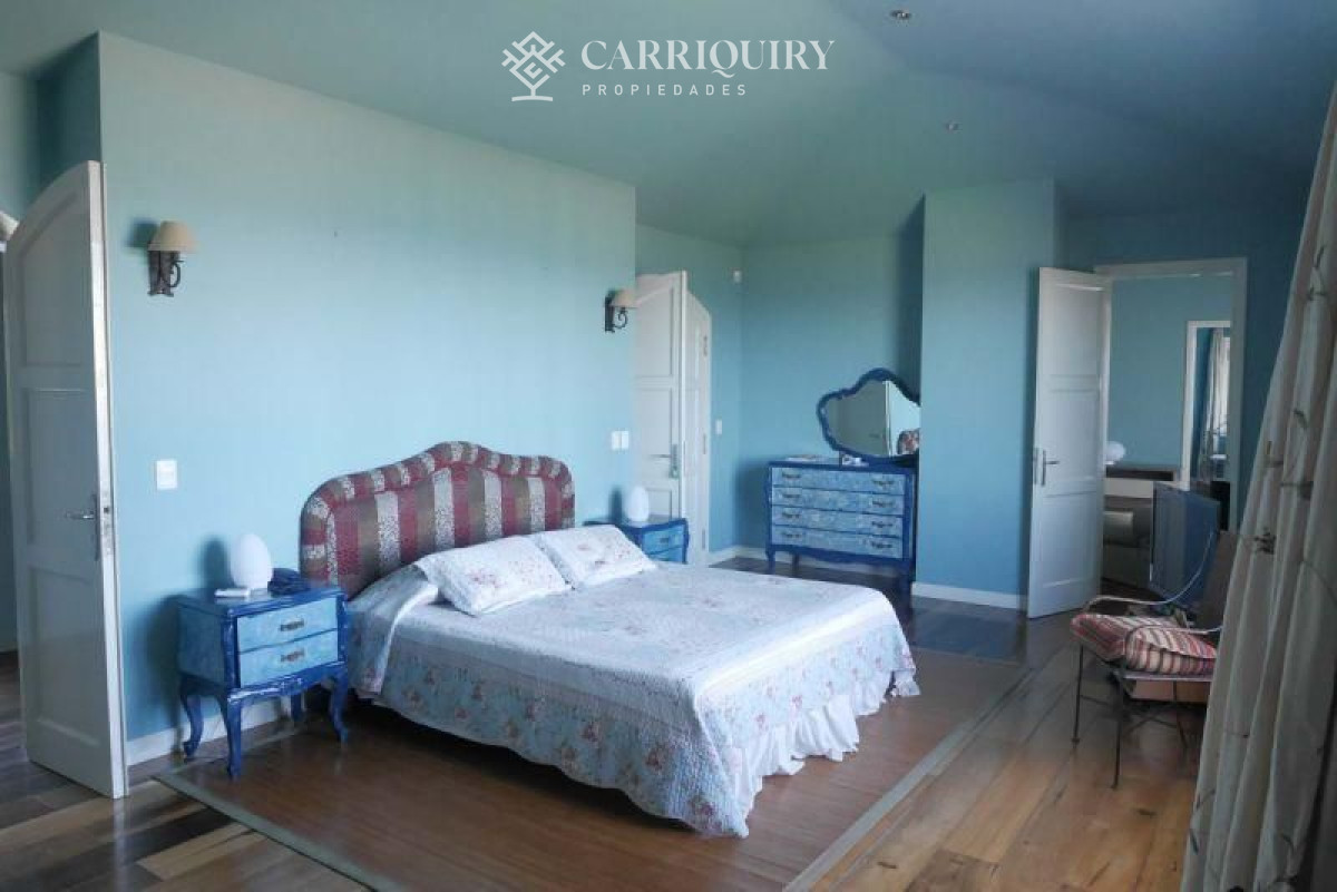 Casa ID.690/Casa-en-alquiler-temporario-en-Pinares,-Playa-Mansa-5-dormitorios - Alquiler temporario Casa 8 DORMITORIOS en Pinares, Punta del Este.