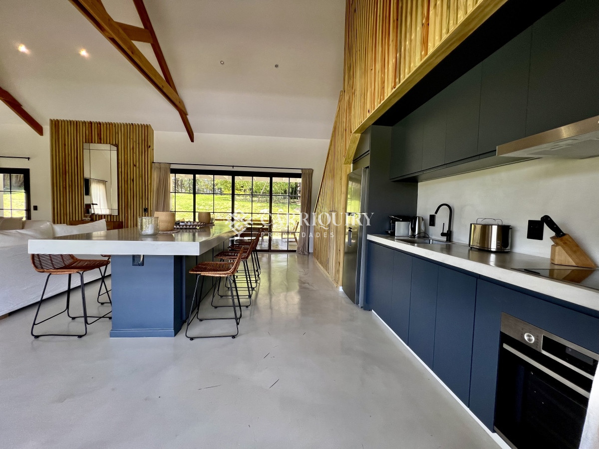 Casa ID.7314 - EXCLUSIVA CHACRA EN VENTA 12 DORMITORIOS A ESTRENA EN 3 CASAS A MINUTOS DE JOSE IGNACIO