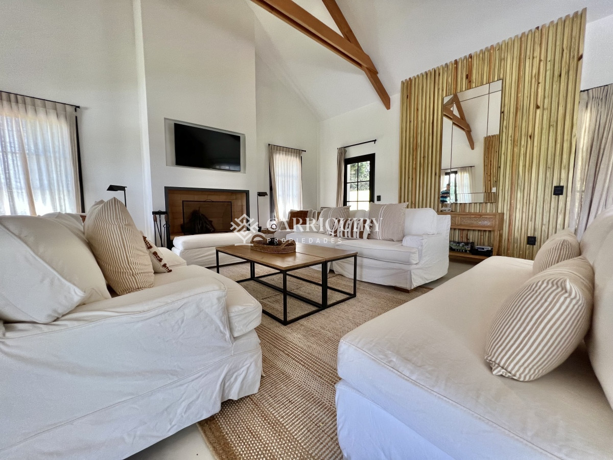 Casa ID.7314 - EXCLUSIVA CHACRA EN VENTA 12 DORMITORIOS A ESTRENA EN 3 CASAS A MINUTOS DE JOSE IGNACIO