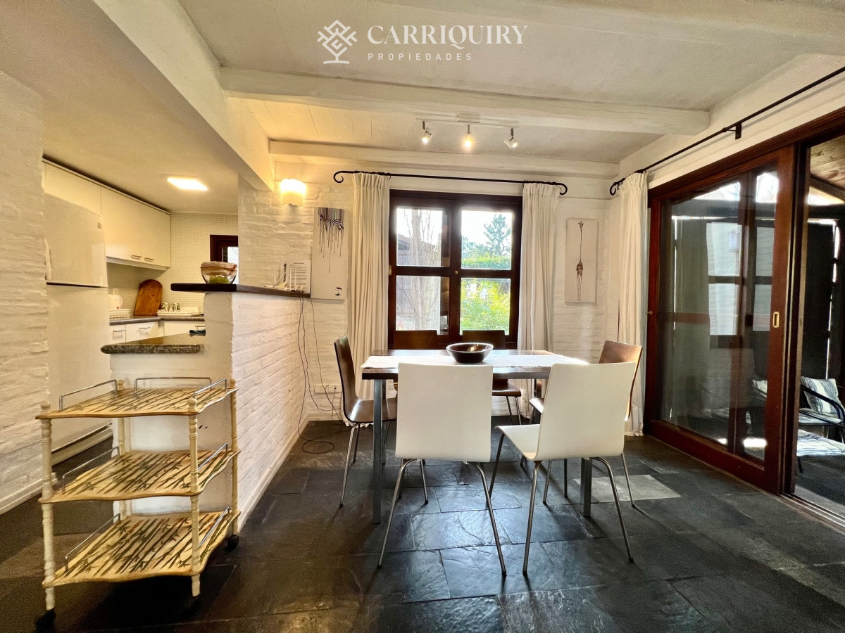 Casa ID.6809 - CASA EN VENTA 2 DORMITORIOS BARRIO PRIVADO PARQUE PINARES PUNTA DEL ESTE