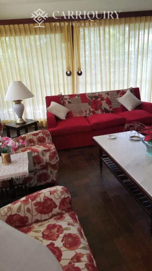 Casa ID.9240/Cómodos-ambientes,-propiedad-ideal-para-vacacionar. -  En la Mansa a solo 3 cuadras del mar .