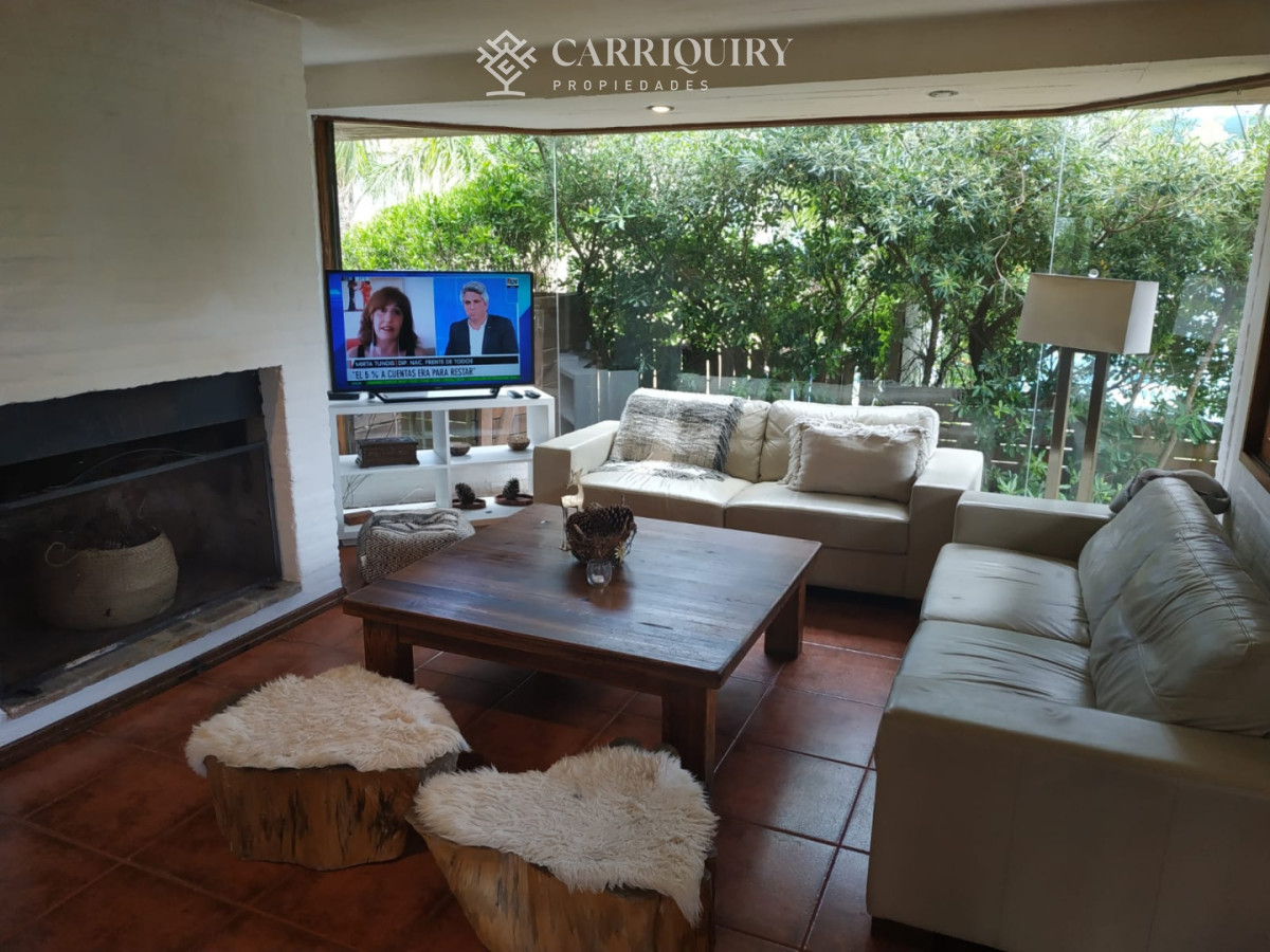 Casa ID.9609/Casa-en-venta-en-Laguna-de-los-Cisnes - CASA EN VENTA LA BARRA 