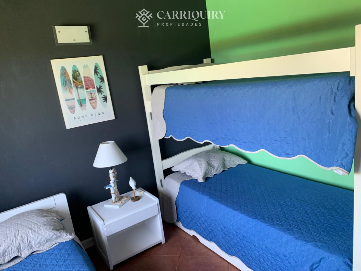 Casa ID.8066 - Casa en venta frente al mar, 3 dormitorios y piscina. Punta Piedra - Manantiales