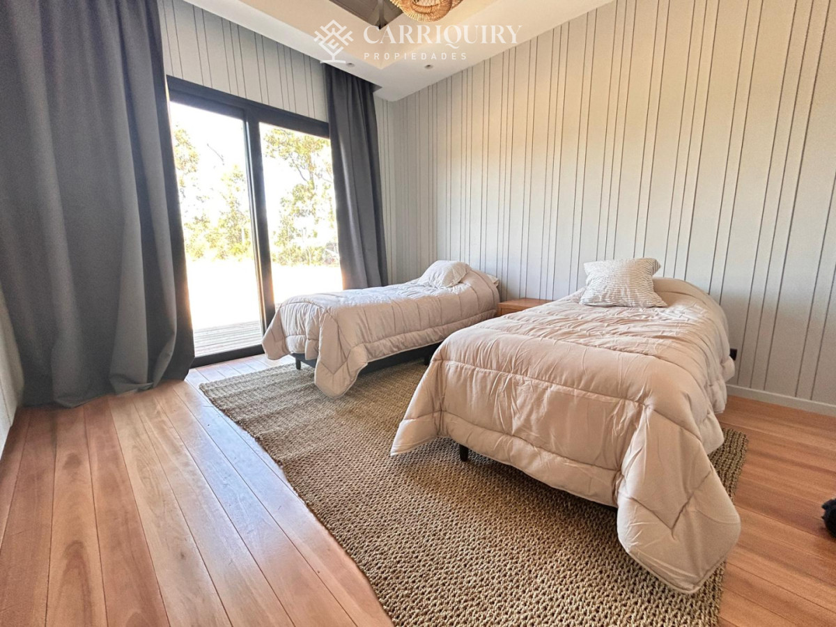 Casa ID.9364/Casa-en-alquiler-de-enero-4-dormitorios-en-San-Rafael-Punta-del-este- - Puerto Quetzal 