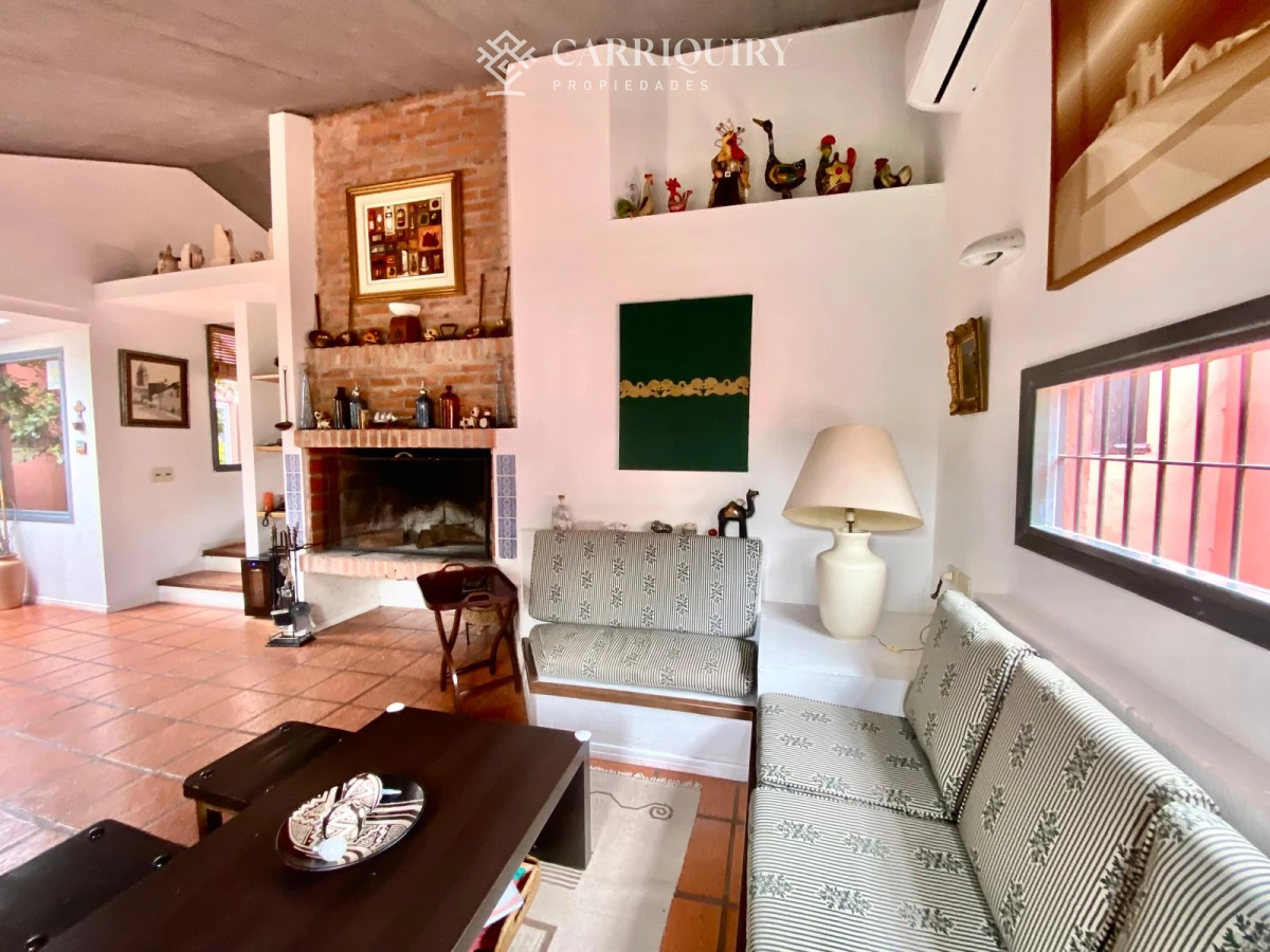 Casa ID.8253/Casa-2-dormitorios-en-Playa-Mansa,-parrillero,-piscina-y-jacuzzi. - Casa en alquiler Paradas Playa Brava Punta del este