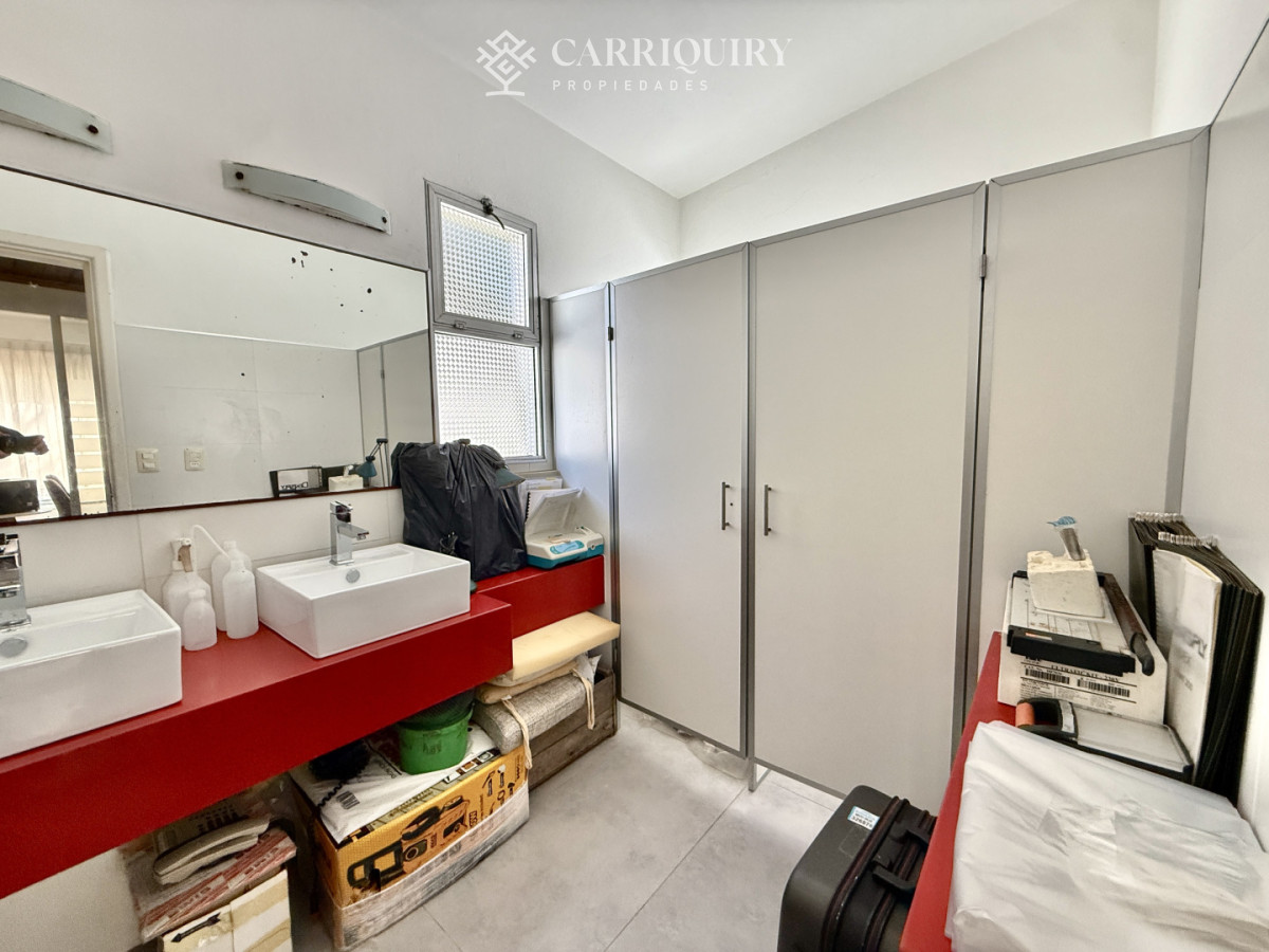 Casa ID.9295/Casa-en-alquiler-temporario-Montoya-3-dormitorios - Casa en ubicación inigualable en Parada 6 - Potencial comercial único. IDEAL CLINICA ODONTOLOGICA