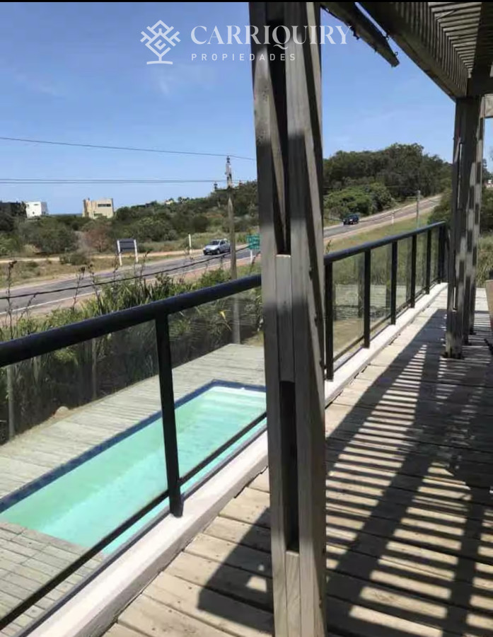 Casa ID.9014 - Casa a la venta en Santa Monica, 3 dormitorios en suite