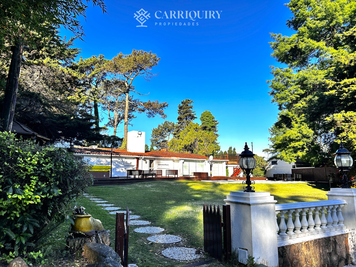 Casa ID.9269/Casa-de-3-Dormitorios-en-Montoya--Punta-del-Este - Oportunidad en venta casa con gran terreno de mas de 1300 m2 a metros del Golf de Punta del Este