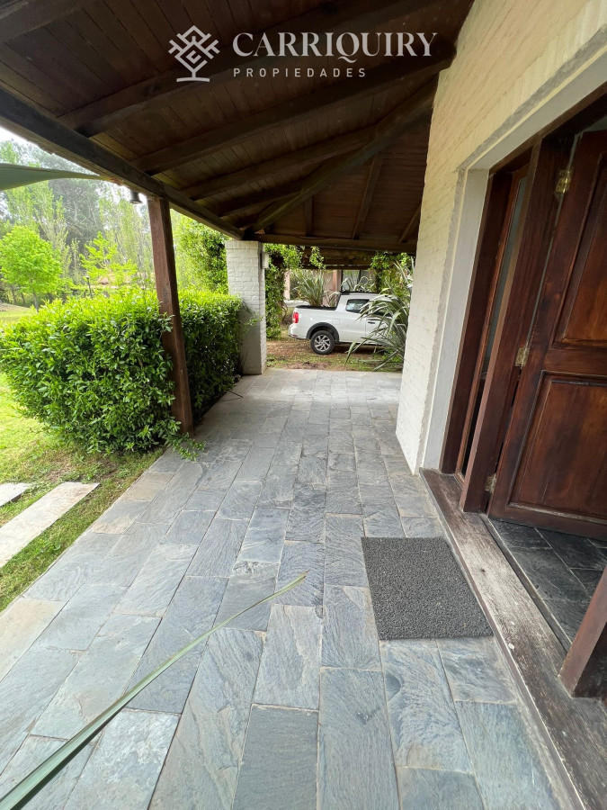 Casa ID.9141/Casa-en-,-4-dormitorios-en-la-barra-a-la-altura-de-La-posta-del-Cangrejo.Ref:-5497 - OPORTUNIDAD !!! Casa en venta de 2 dormitorios en Parque Pinares - Punta del Este