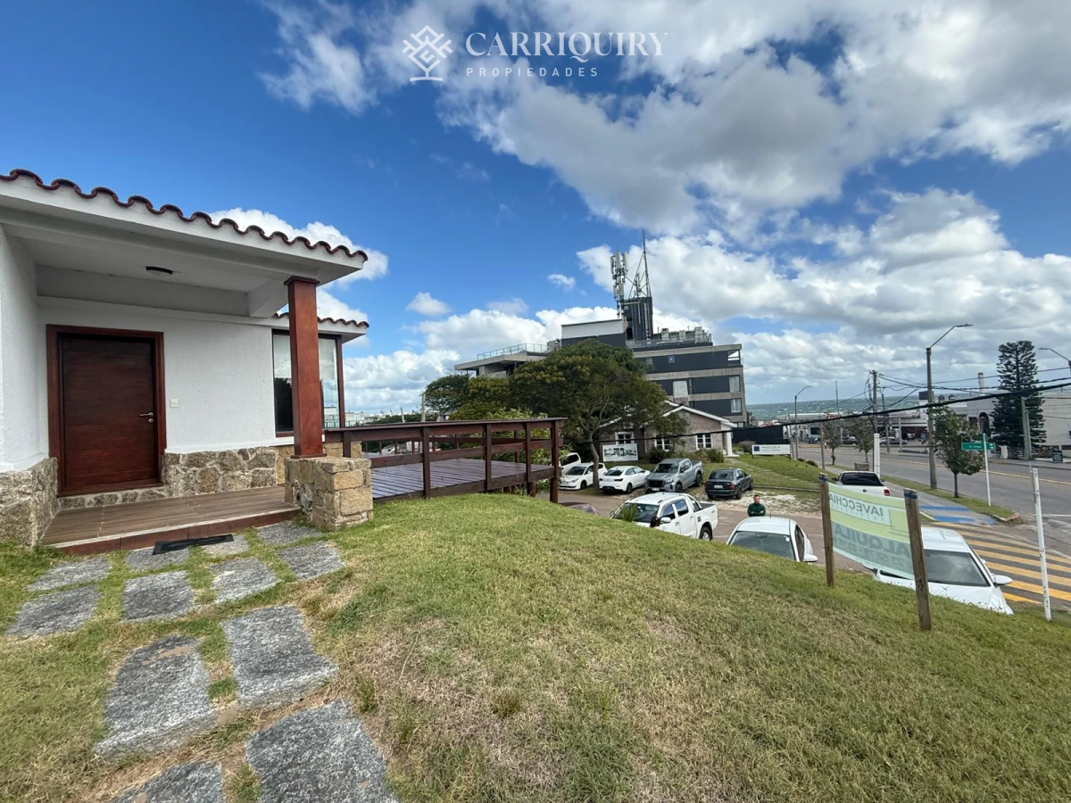 Casa ID.8231 - CASA EN VENTA 3 DORMITORIO A 50 METROS DE PLAYA MANSA LAS DELICIAS PUNTA DEL ESTE