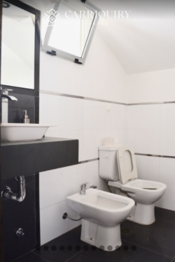 Casa ID.8111/Casa-de-tres-dormitorios-a-metros-del-mar-en-Manantiales-con-piscina-y-parrillero. - Alquiler de casa en manantiales de 3 dormitorios y 2 baños. Piscina y parrillero