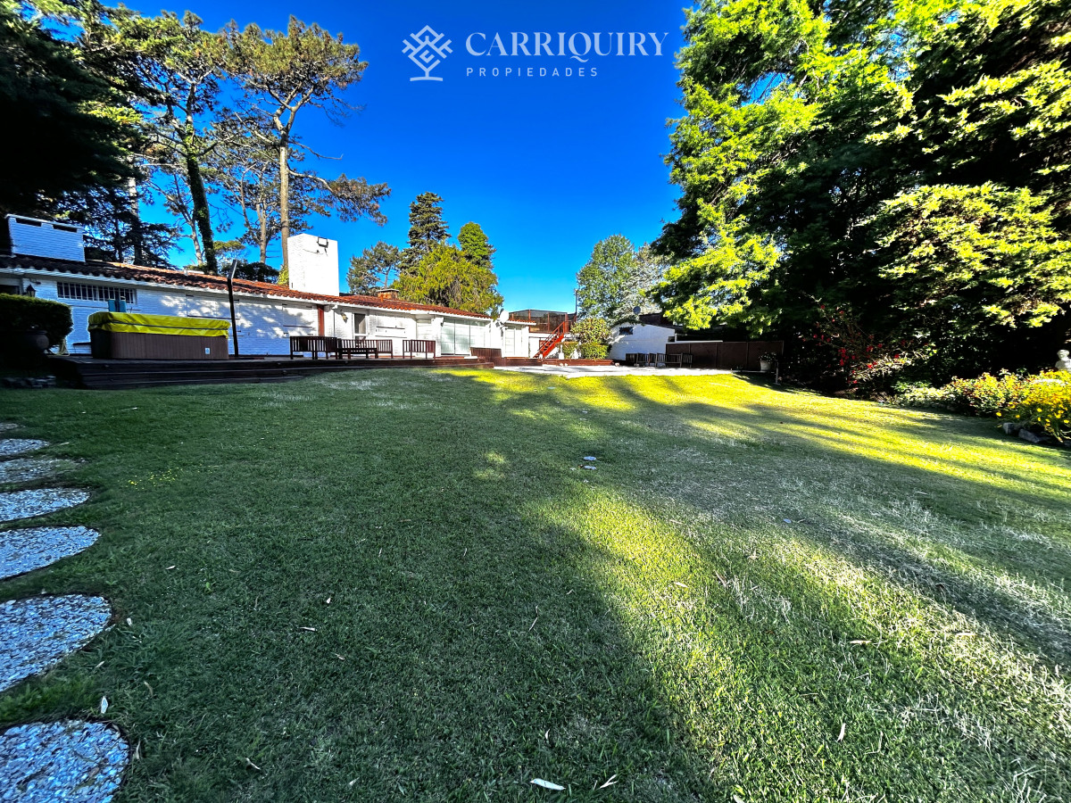 Casa ID.9270/Venta-Casa-4-dormitorios-en-Santa-Monica,-Maldonado - Oportunidad unica frente al golf en punta del este , casa con 4 dormotiros en venta