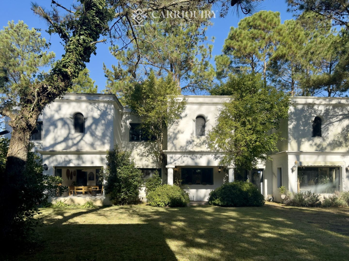 Casa ID.10645 - San Cervolo — residencia de 5 dormitorios en suite en Rincón del Indio
