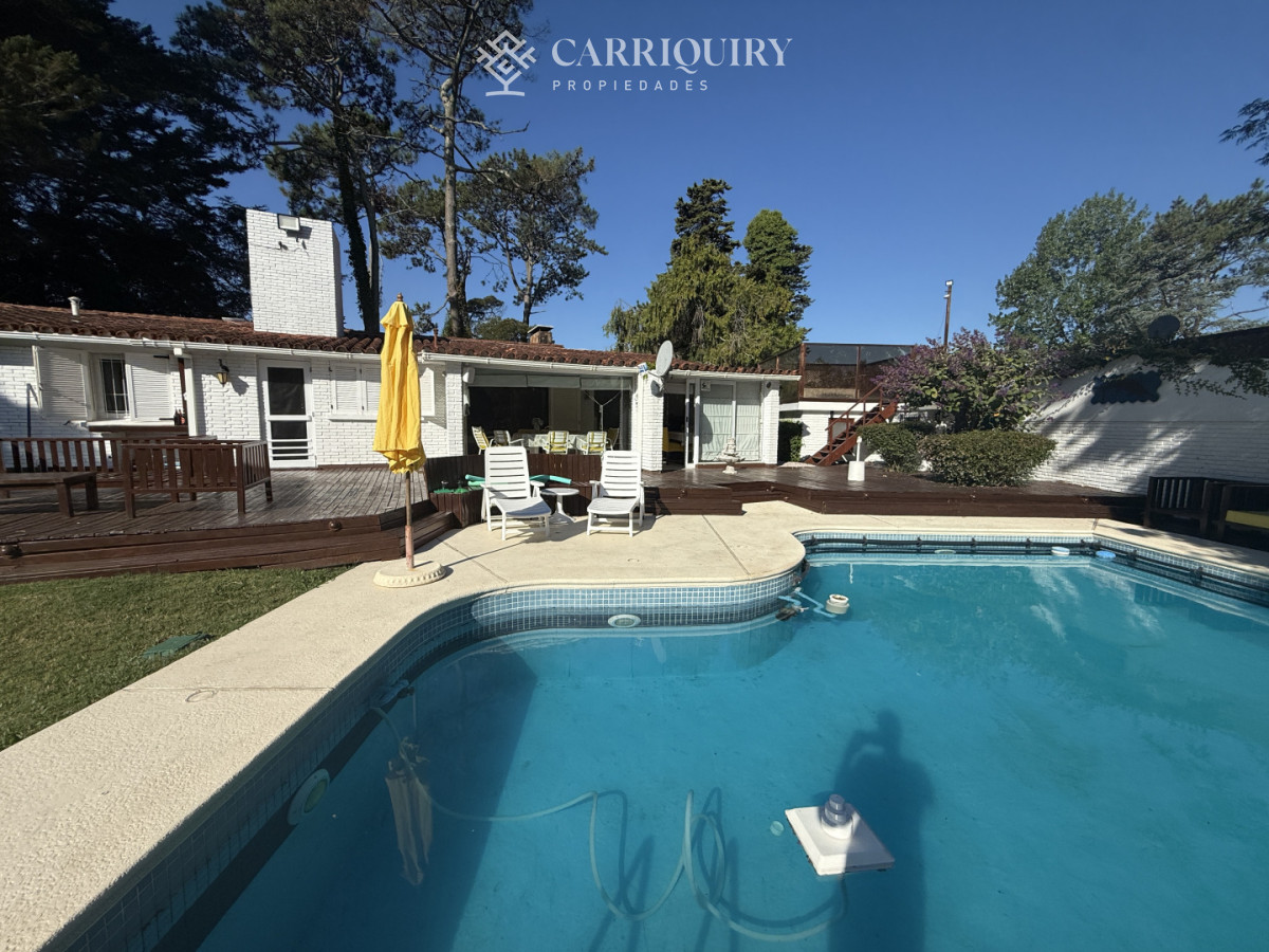 Casa ID.9269/Casa-de-3-Dormitorios-en-Montoya--Punta-del-Este - Oportunidad en venta casa con gran terreno de mas de 1300 m2 a metros del Golf de Punta del Este
