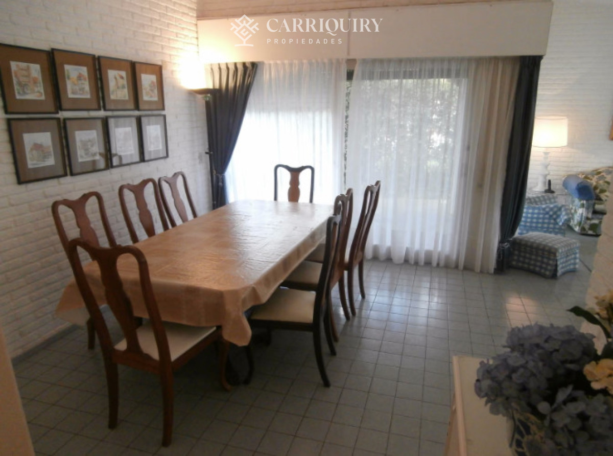 Casa ID.1075/Casa-en-alquiler-temporario-San-Rafael-4-dormitorios - Casa en alquiler temporario San Rafael 3 dormitorios