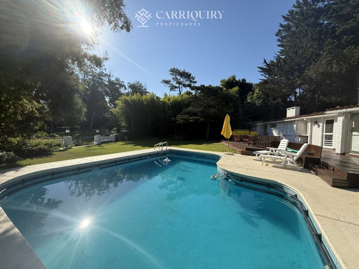 Casa ID.9269/Casa-de-3-Dormitorios-en-Montoya--Punta-del-Este - Oportunidad en venta casa con gran terreno de mas de 1300 m2 a metros del Golf de Punta del Este