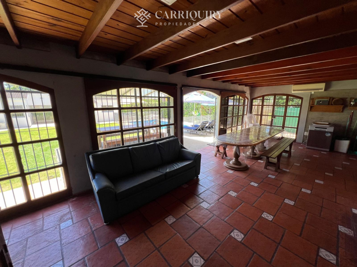 Casa ID.8198 - Casa en Alquiler en Jardines de Córdoba. 6 dormitorios y piscina climatizada