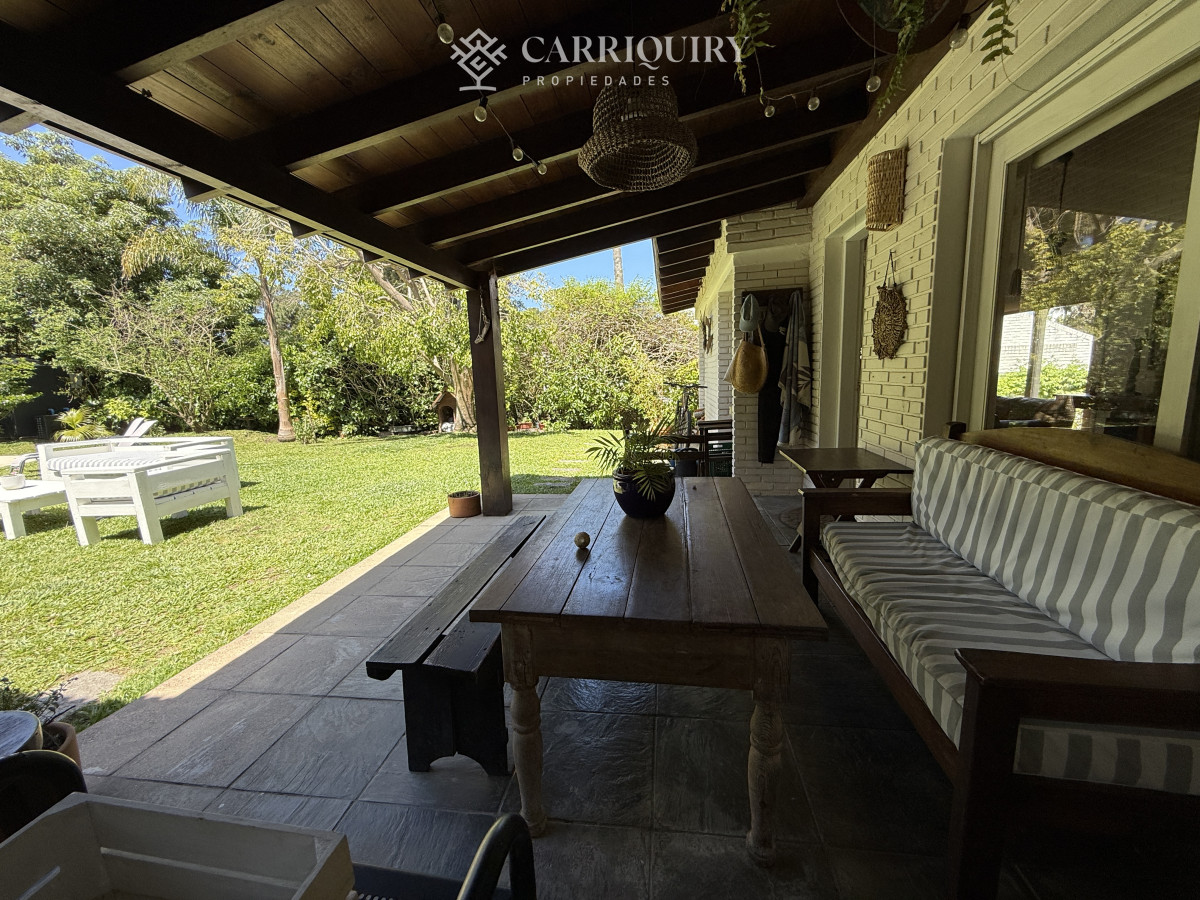 Casa ID.394/Casa-en-alquiler-temporario-Rincón-Del-Indio-5-dormitorios - Casa en alquiler temporario San Rafael 4 dormitorios