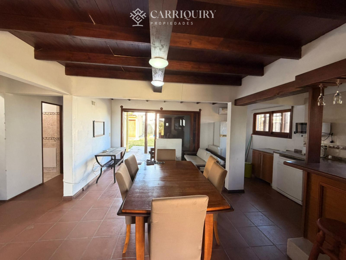 Casa ID.7937/Casa-minimalista-3-dormitorios-en-venta! - Casa con vista al mar