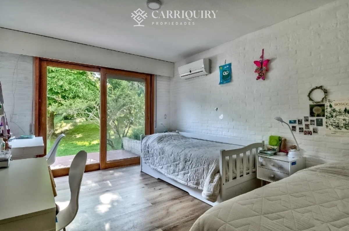 Casa ID.5780/Casa-Venta,-4-dormitorios,-La-Barra,-Uruguay - Paradas Playa Mansa Punta del este