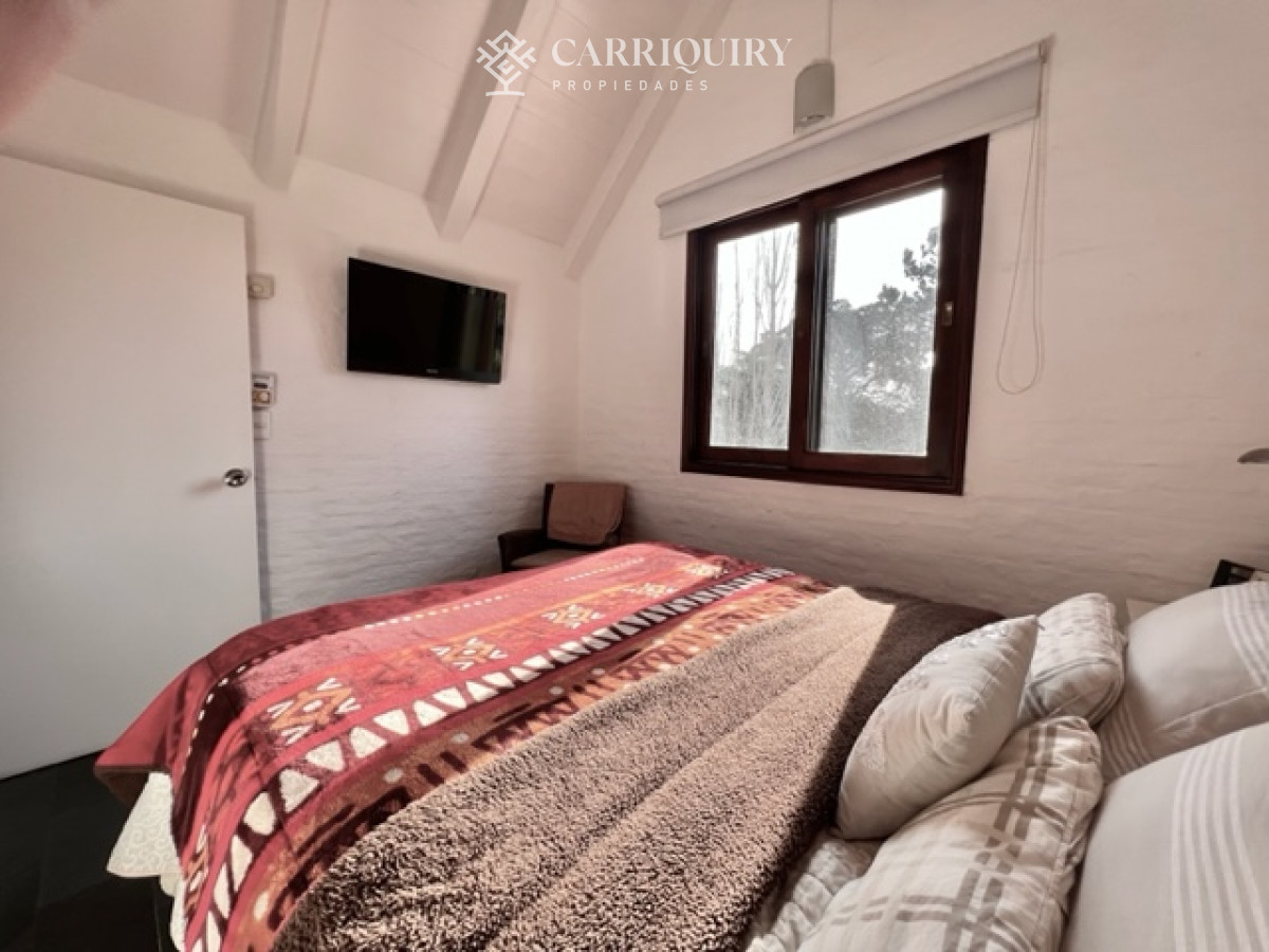 Casa ID.6760 - Casa en venta, punta del este, 2 dormitorios, Barrio privado parque pinares