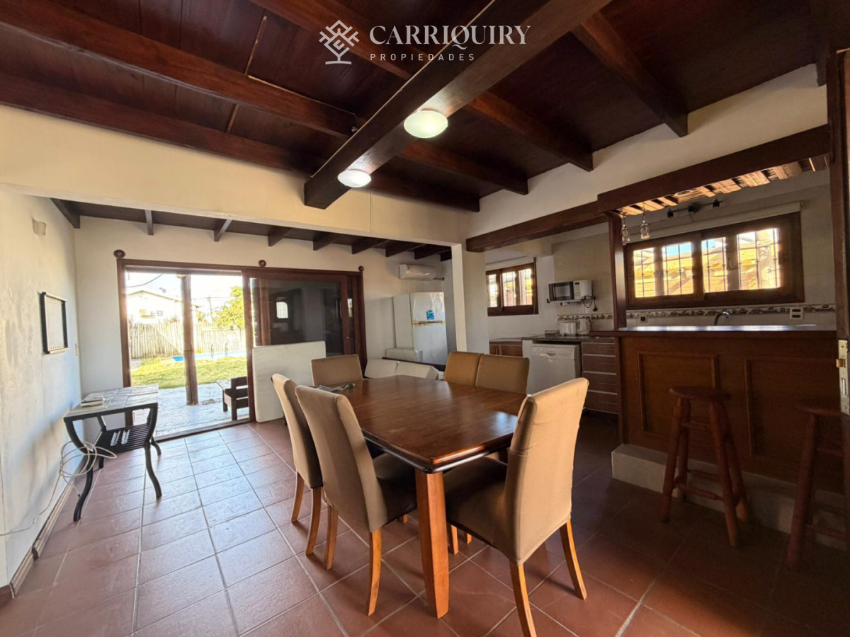 Casa ID.7937/Casa-minimalista-3-dormitorios-en-venta! - Casa con vista al mar