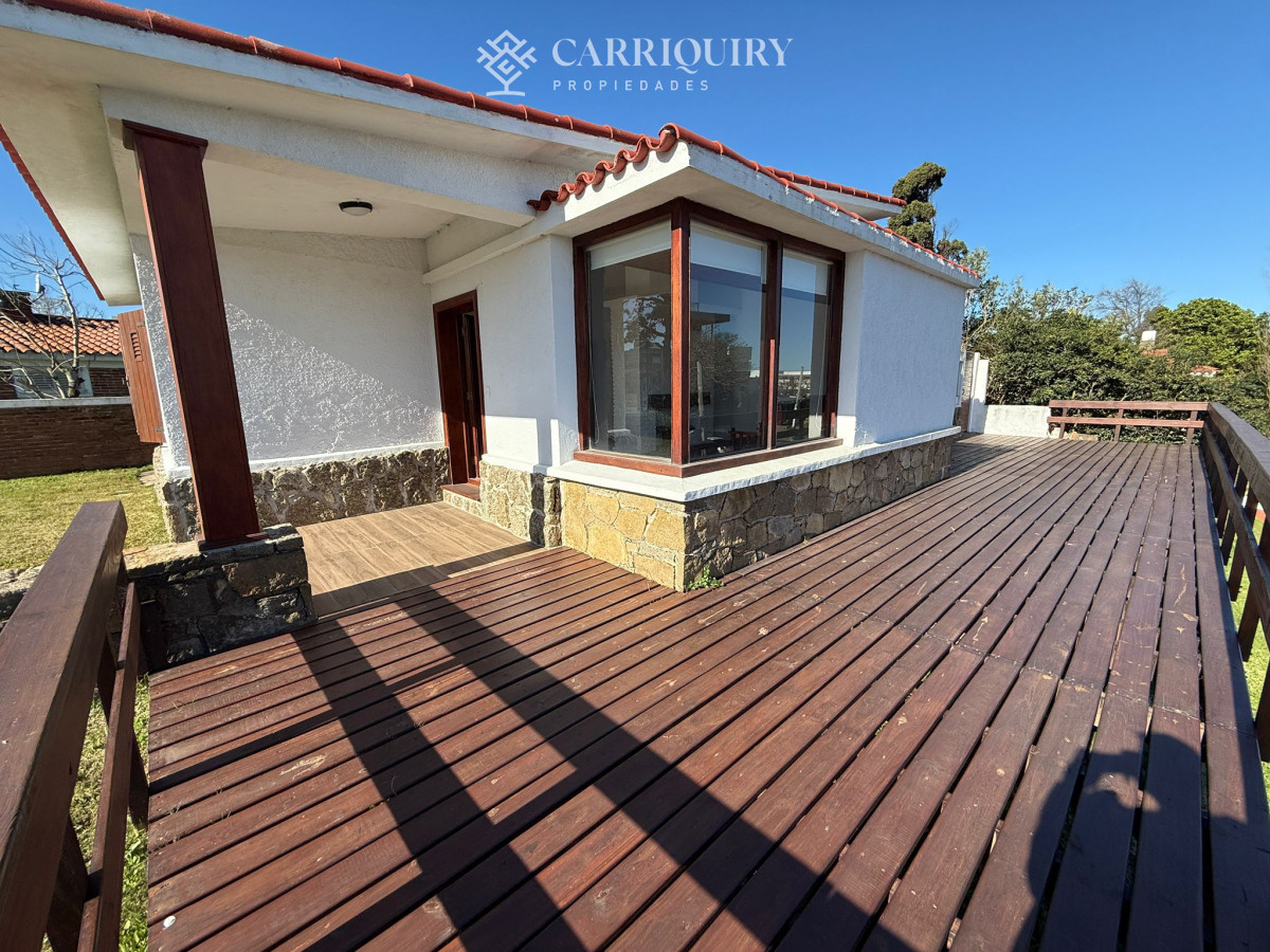 Casa ID.8231 - CASA EN VENTA 3 DORMITORIO A 50 METROS DE PLAYA MANSA LAS DELICIAS PUNTA DEL ESTE