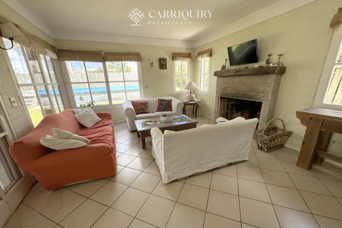 Casa ID.8425/Alquiler-Casa-3-dormitorios-mas-dependencia-San-Rafael-(Punta-del-Este) - Alquiler de temporada en hermosa casa con piscina