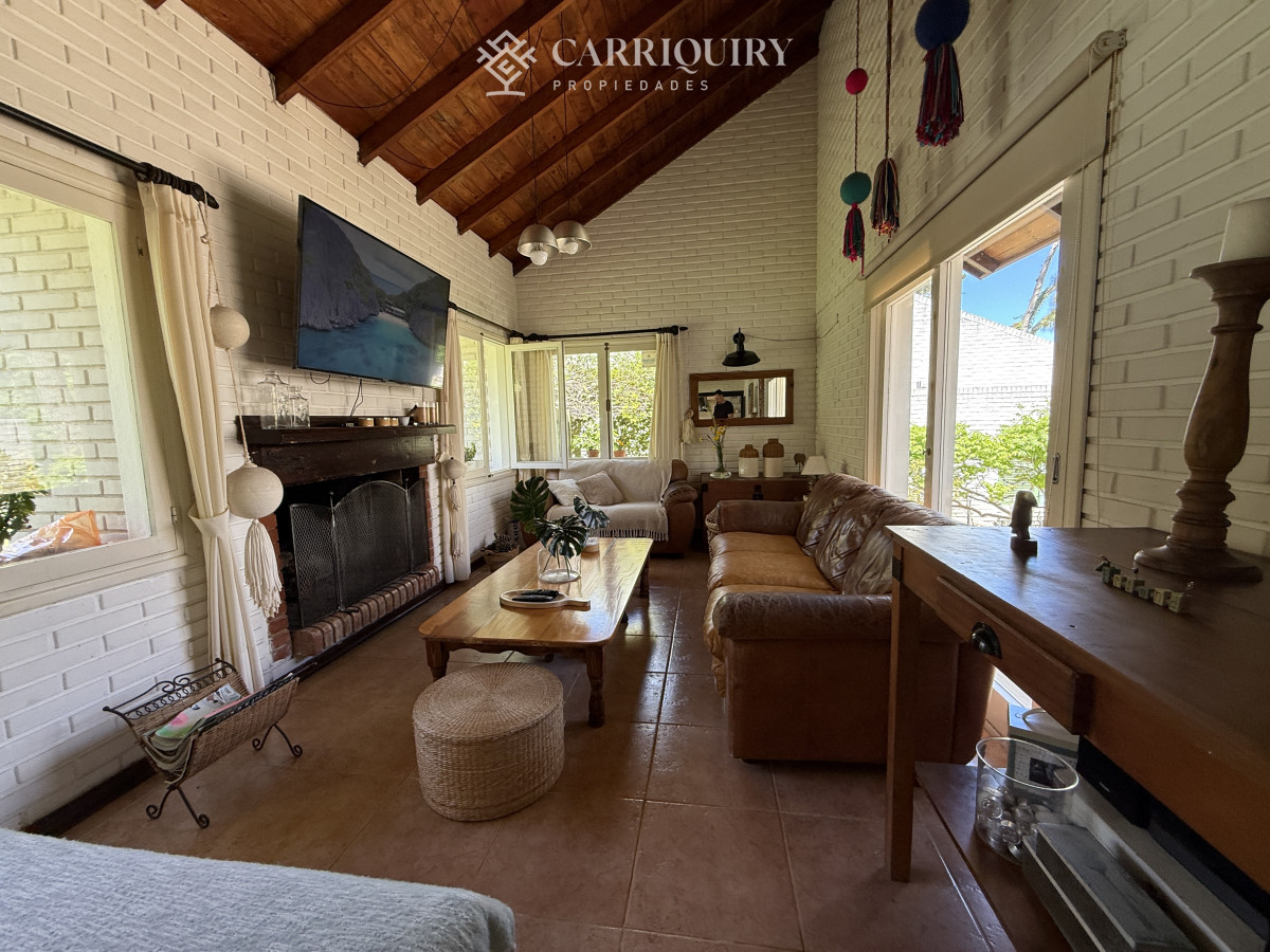 Casa ID.394/Casa-en-alquiler-temporario-Rincón-Del-Indio-5-dormitorios - Casa en alquiler temporario San Rafael 4 dormitorios