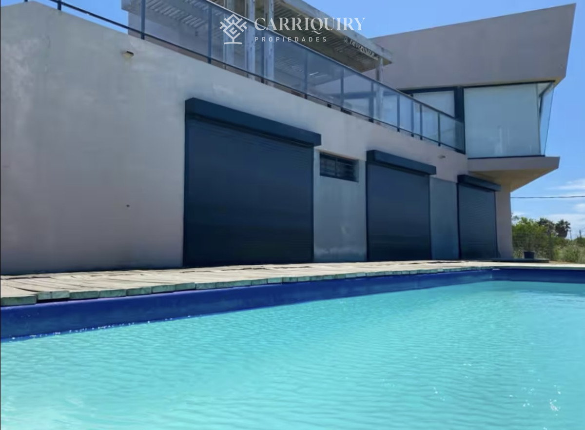 Casa ID.9014 - Casa a la venta en Santa Monica, 3 dormitorios en suite