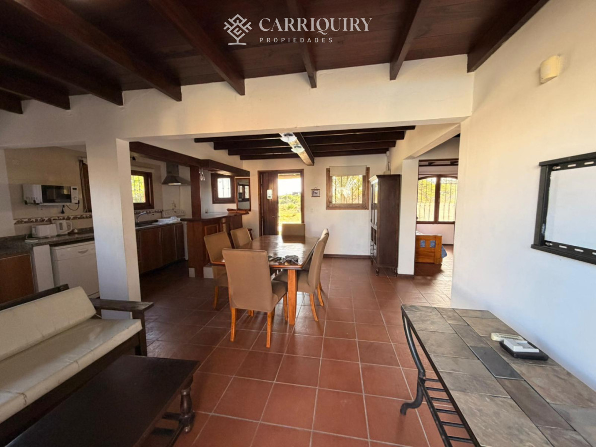 Casa ID.7937/Casa-minimalista-3-dormitorios-en-venta! - Casa con vista al mar