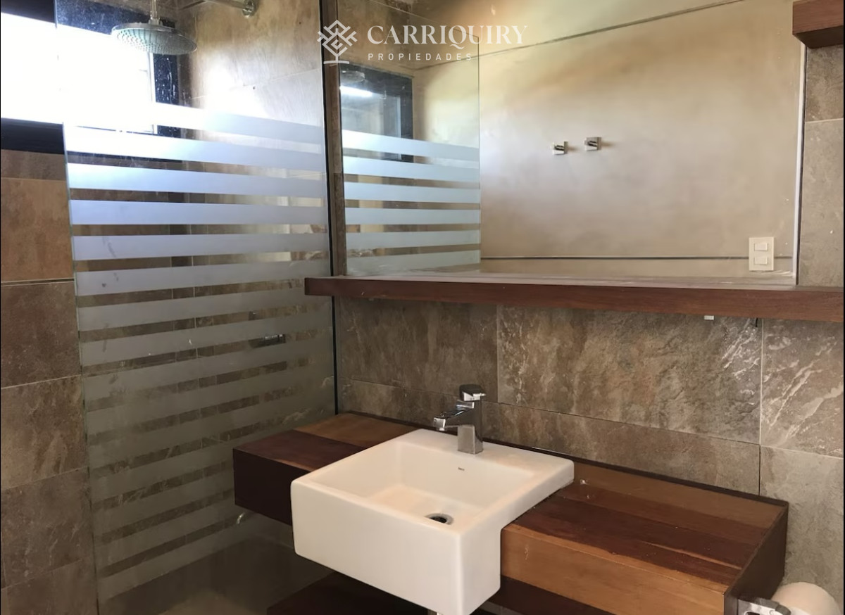 Casa ID.9014 - Casa a la venta en Santa Monica, 3 dormitorios en suite