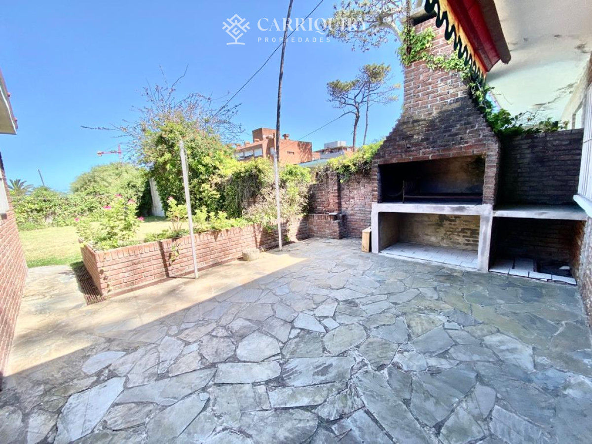 Casa ID.7195/HERMOSA-CASA-A-ESTRENAR-EN-UN-ENTORNO-UNICO-DE-NATURALEZA-FRENTE-AL-ARROYO-EL-POTRERO - Muy buena casa de 3 dormitorios en alquiler temporario en zona San Rafael