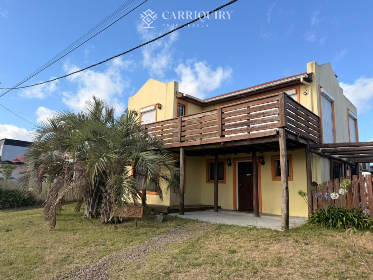Casa ID.7937/Casa-minimalista-3-dormitorios-en-venta! - Casa con vista al mar