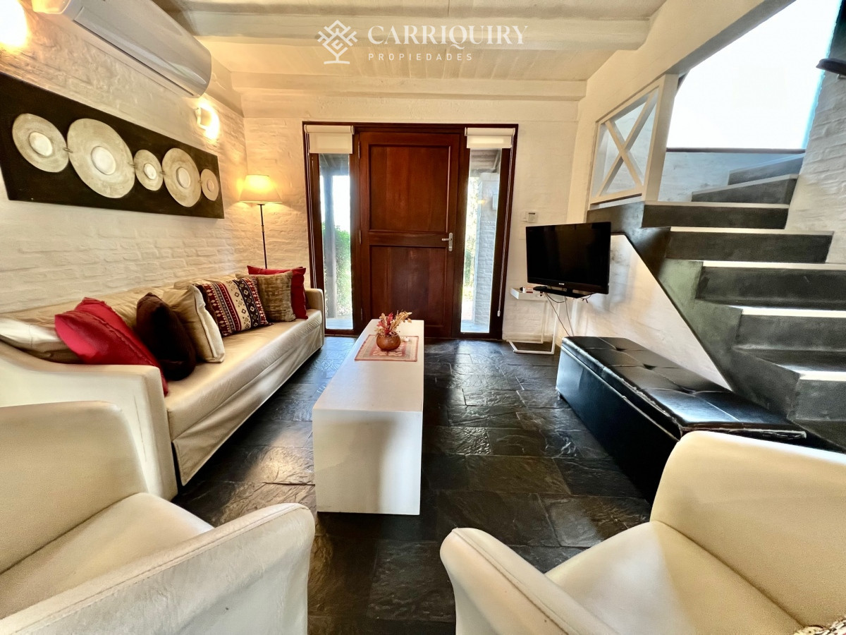 Casa ID.6809 - CASA EN VENTA 2 DORMITORIOS BARRIO PRIVADO PARQUE PINARES PUNTA DEL ESTE